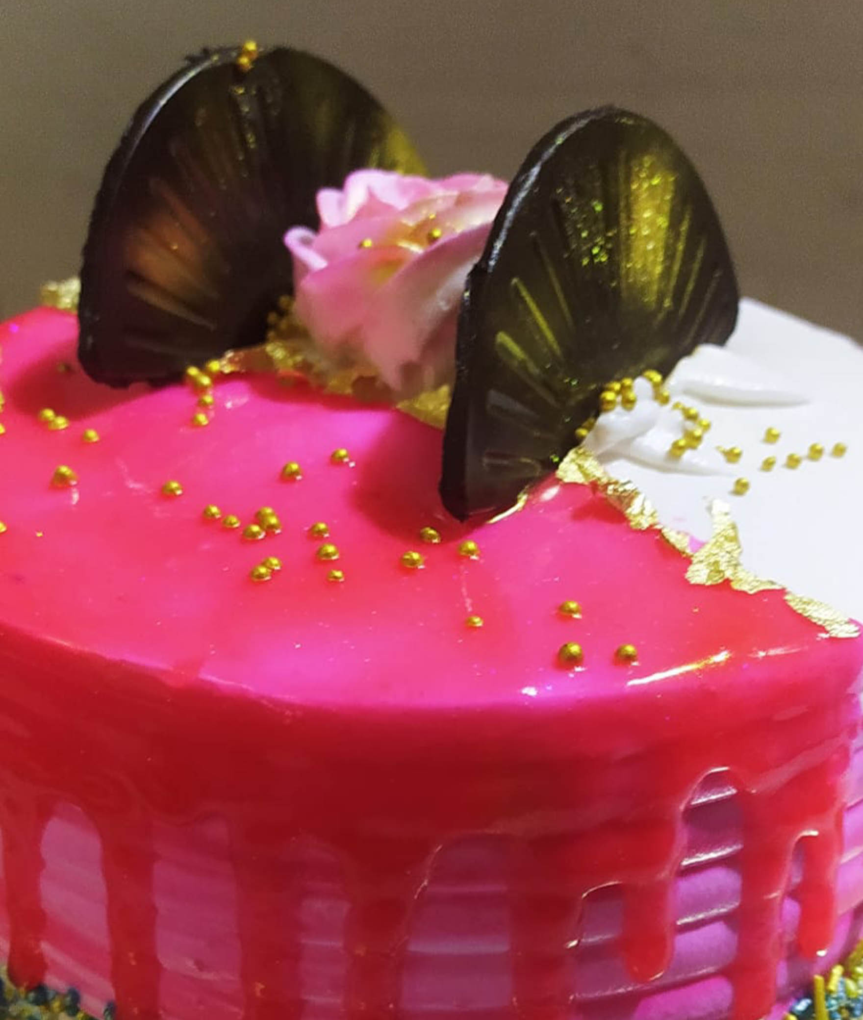 SWAPNA CREATIONS CAKE STORE - Logo