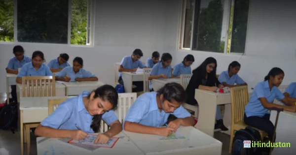 Swarnprastha Public School - Logo