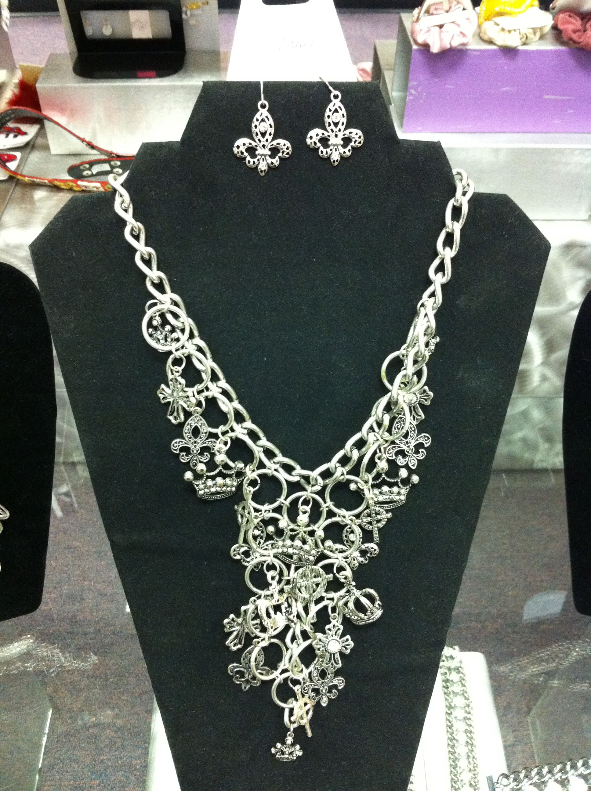 Swirl Accessories - Logo