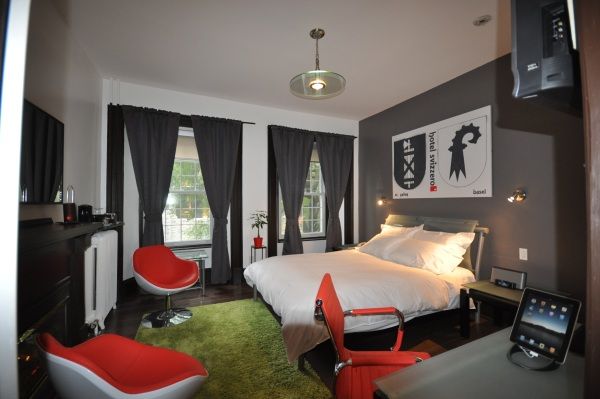 Swiss Hotel - Cover photo