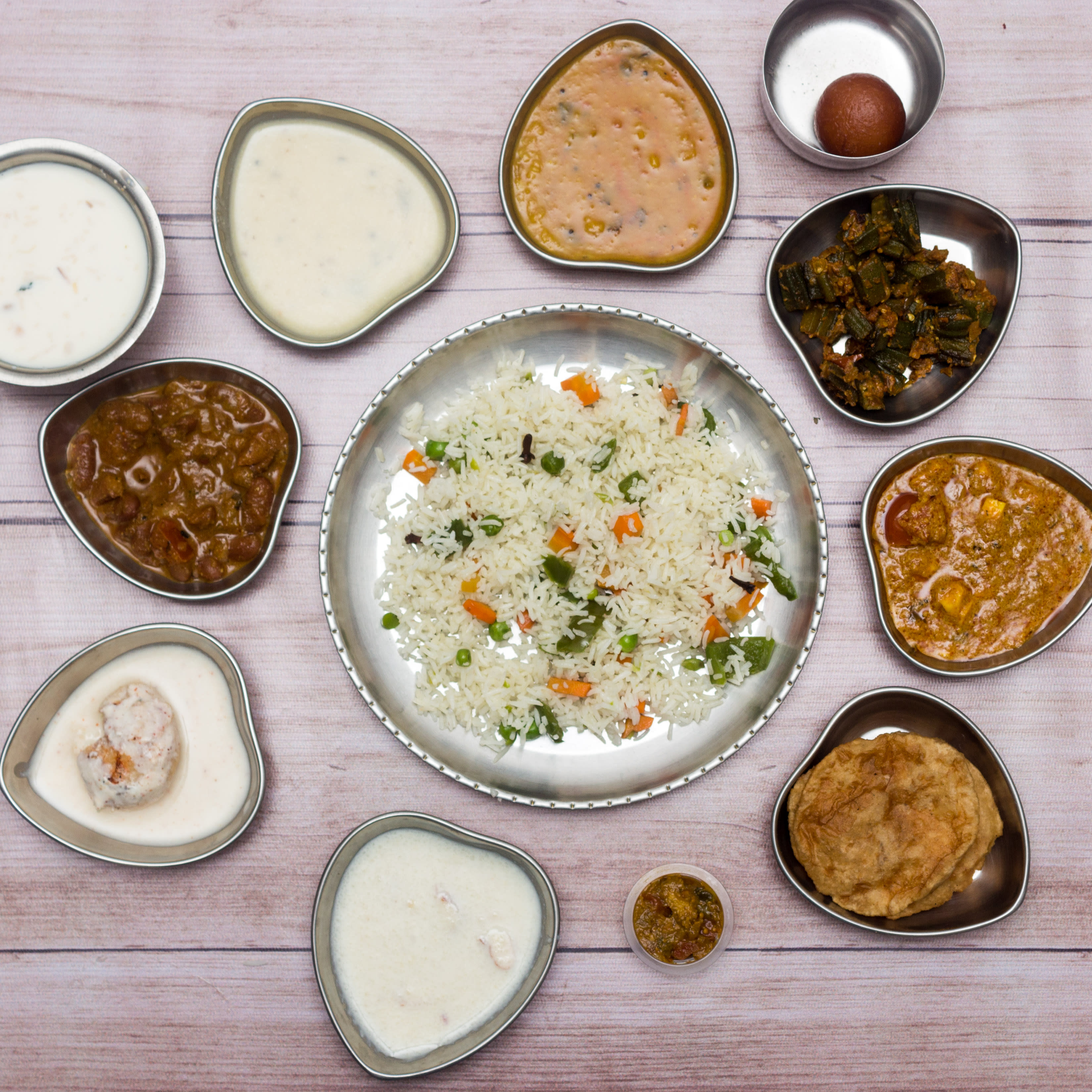 Taazi Rasoi - Logo