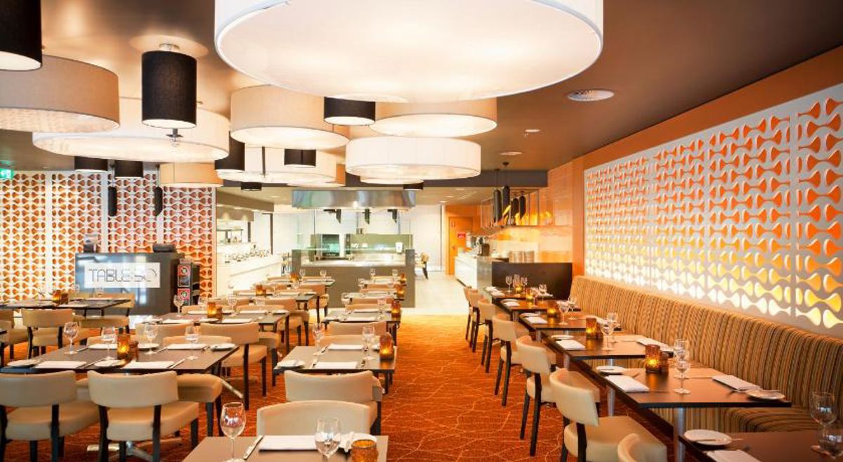 TABLE 30 Parkroyal Parramatta - Logo