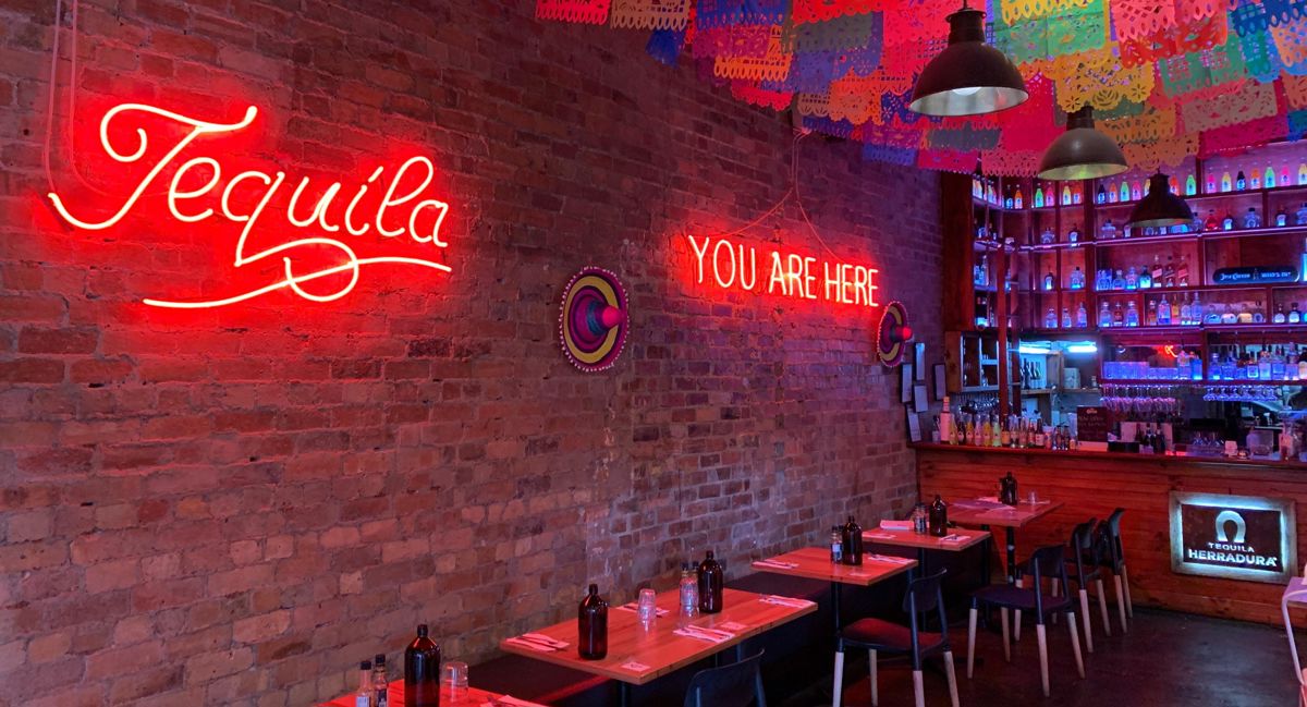 Tacos 'N' Tequilas - Logo