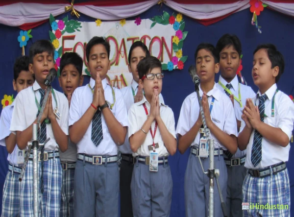 TAKSHASHILA PUBLIC SCHOOl - Logo