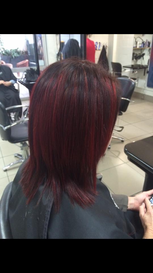 Talking Heads Hair Design - Logo