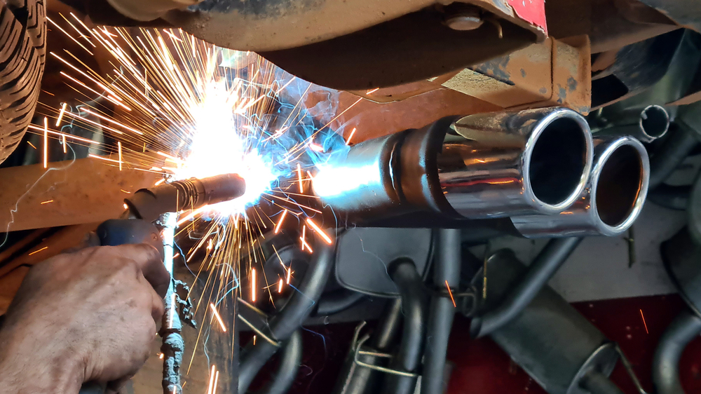 Tamworth Muffler Man - Cover photo