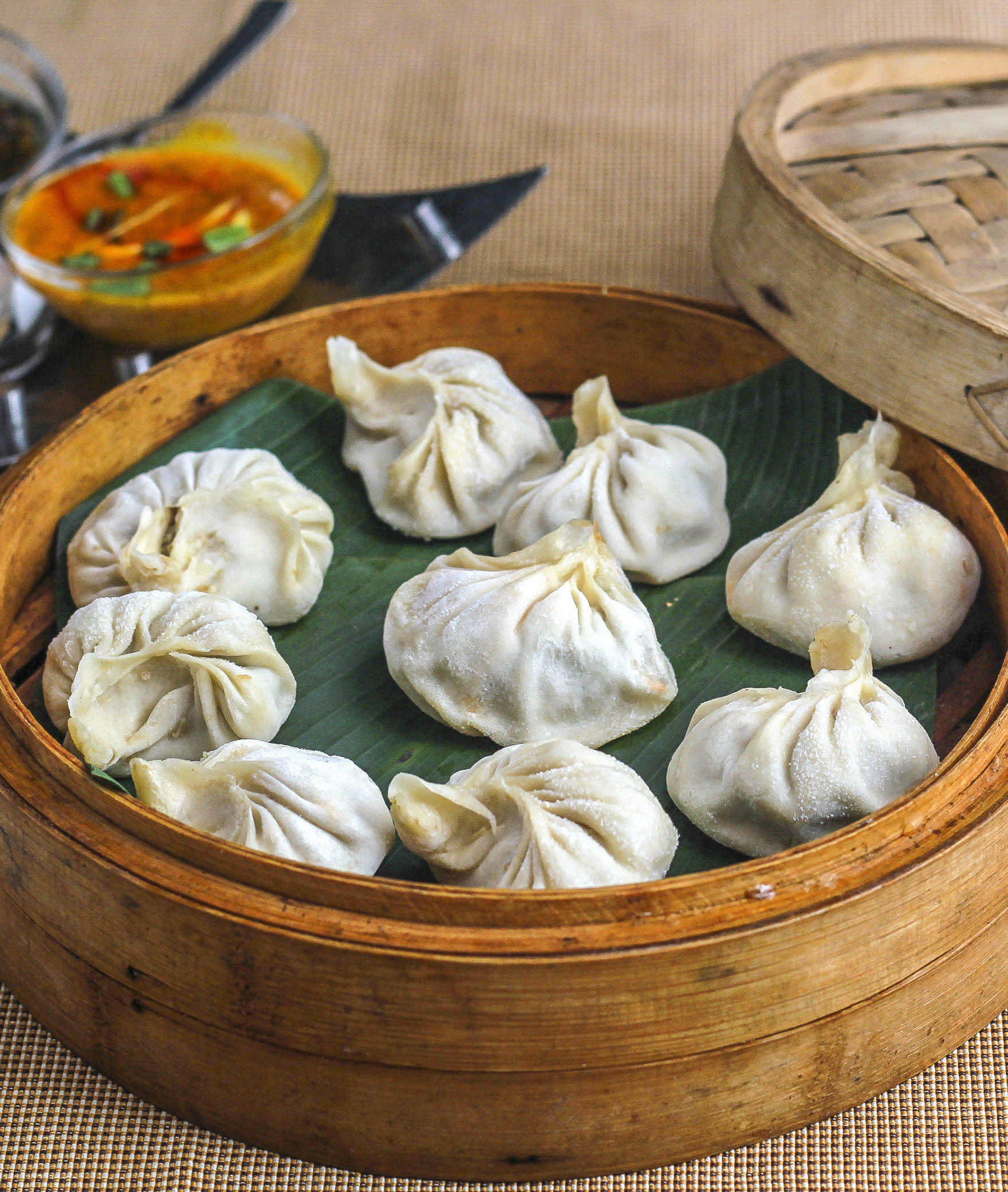 Tandoori Momos - Logo