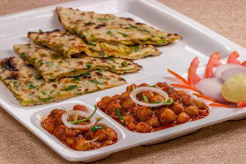 Tandoori Tadka and Gravy - Logo
