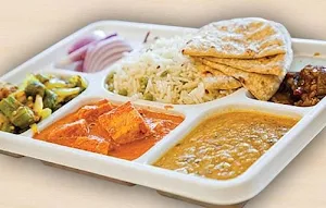 Tandoor Te Thaali - Logo