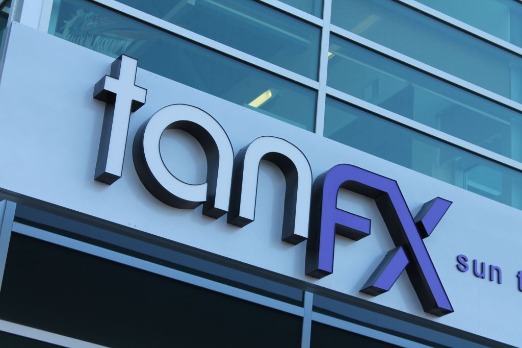 Tan FX - Logo