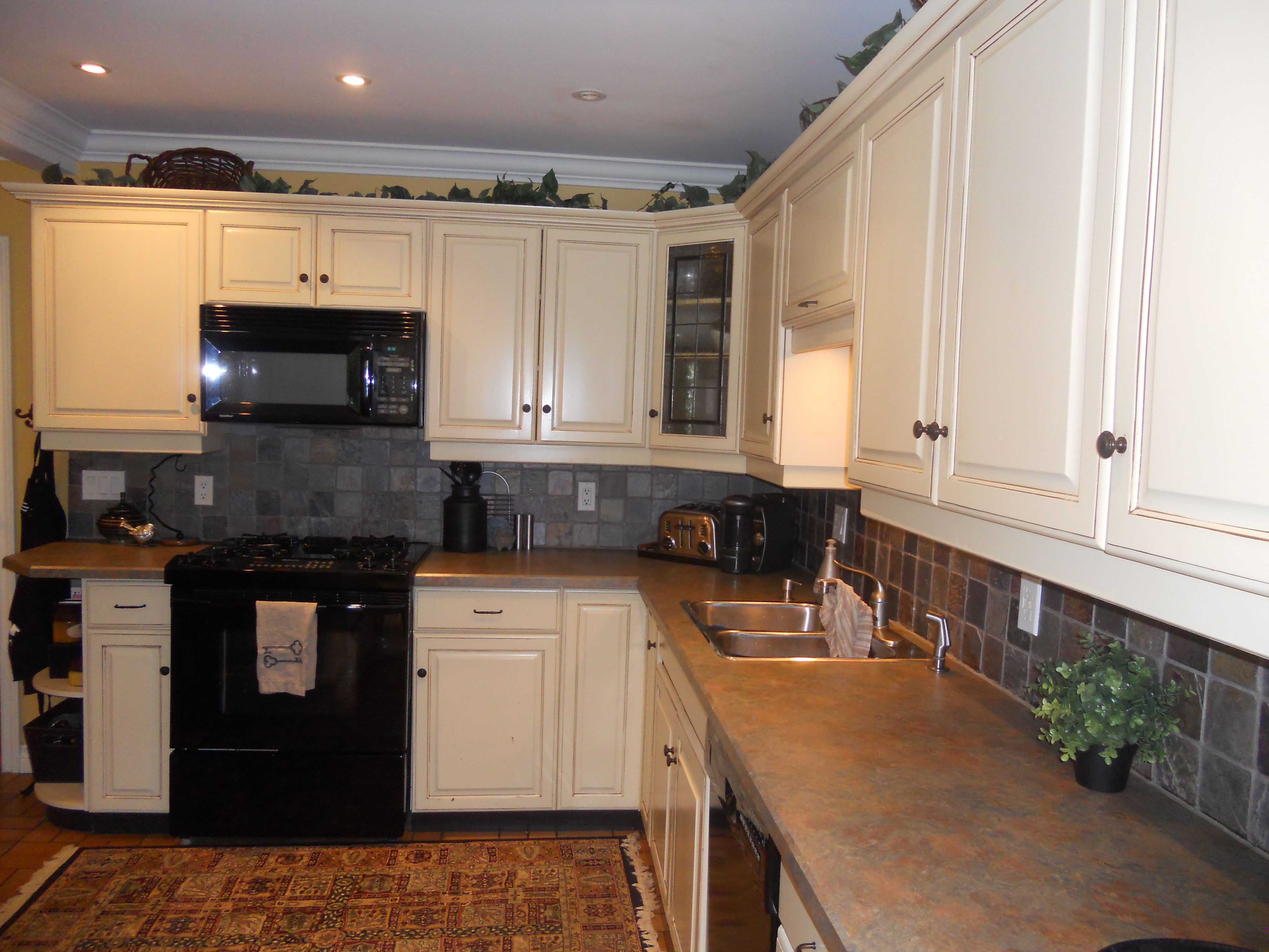 Tanisha Home Staging &a; Decorating - Logo