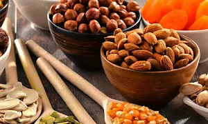 Tasty Nuts - Logo