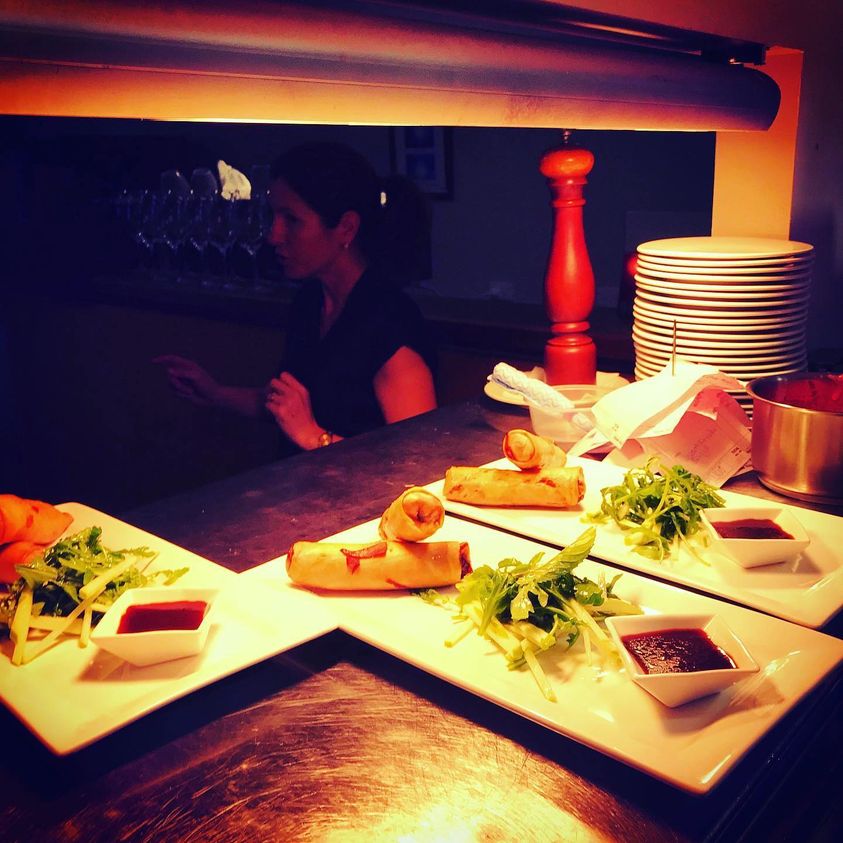 Taste Restaurant - Logo