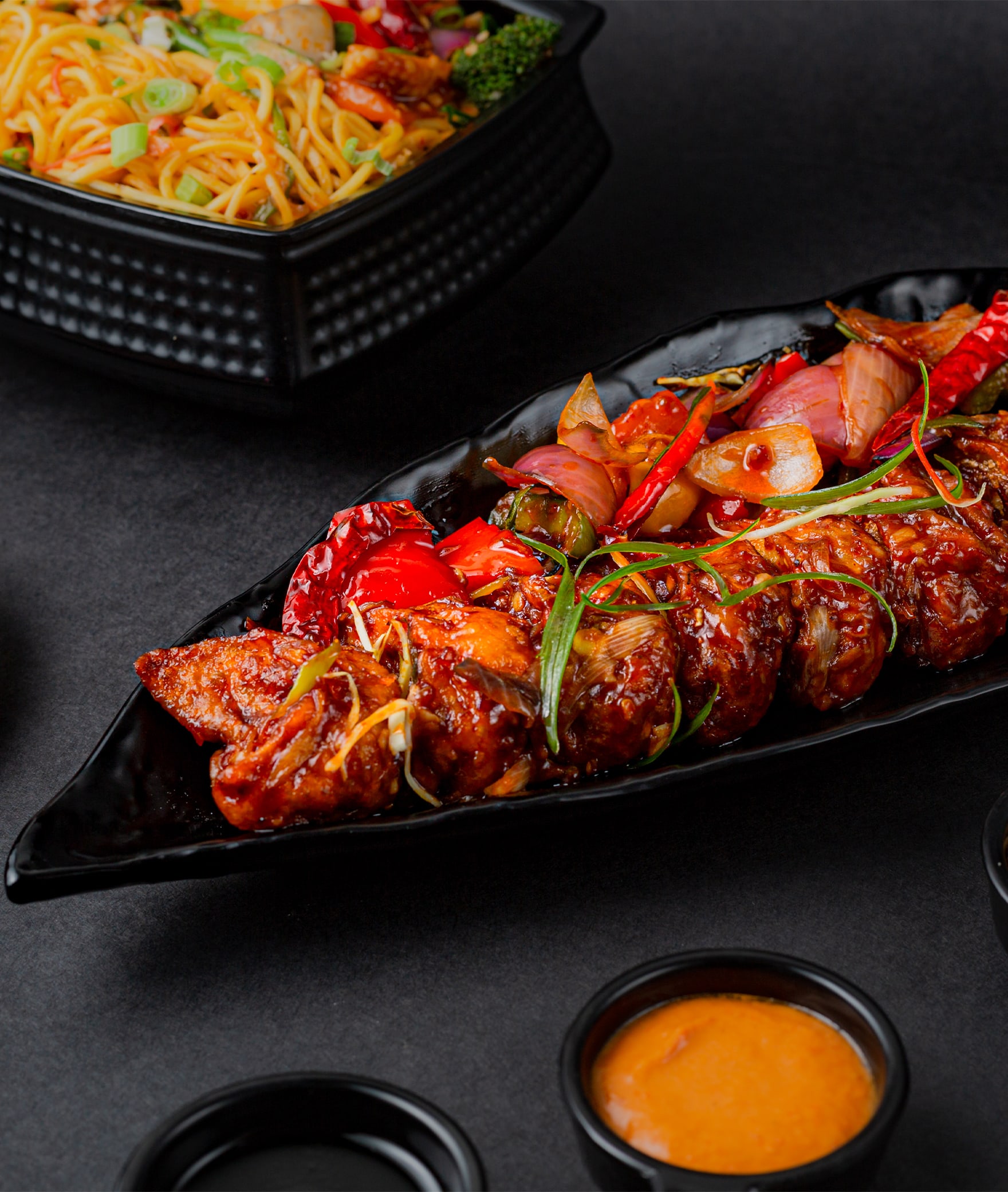 Tasty noodle twist - Logo