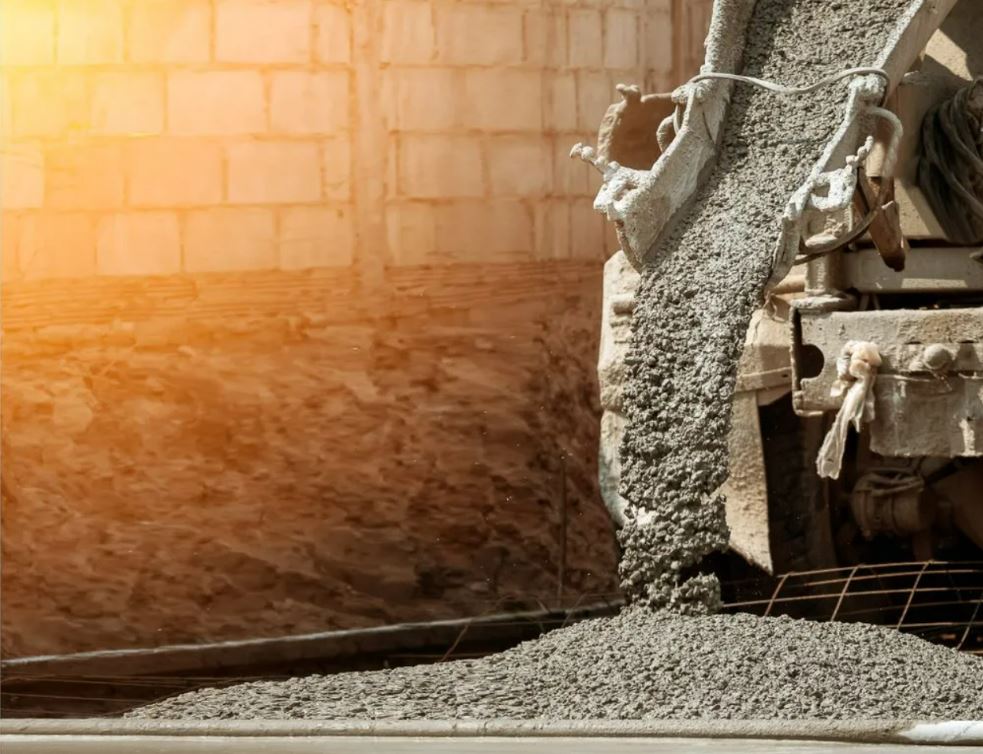 TaylorMadeConcrete - Logo