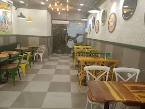 Tea Hut Home Cafe - Logo
