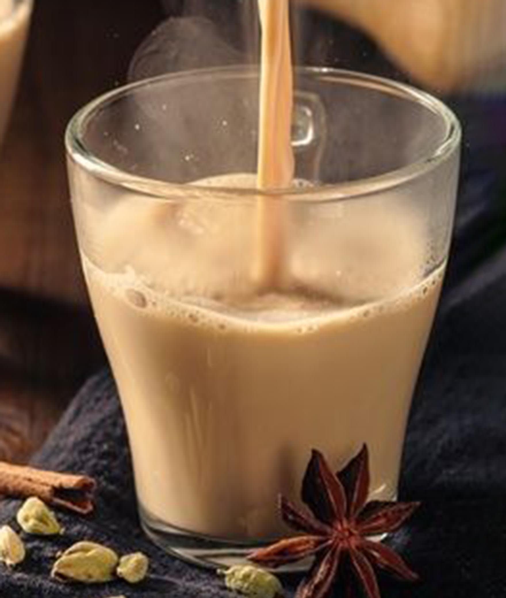 Tea & Shakes - Logo