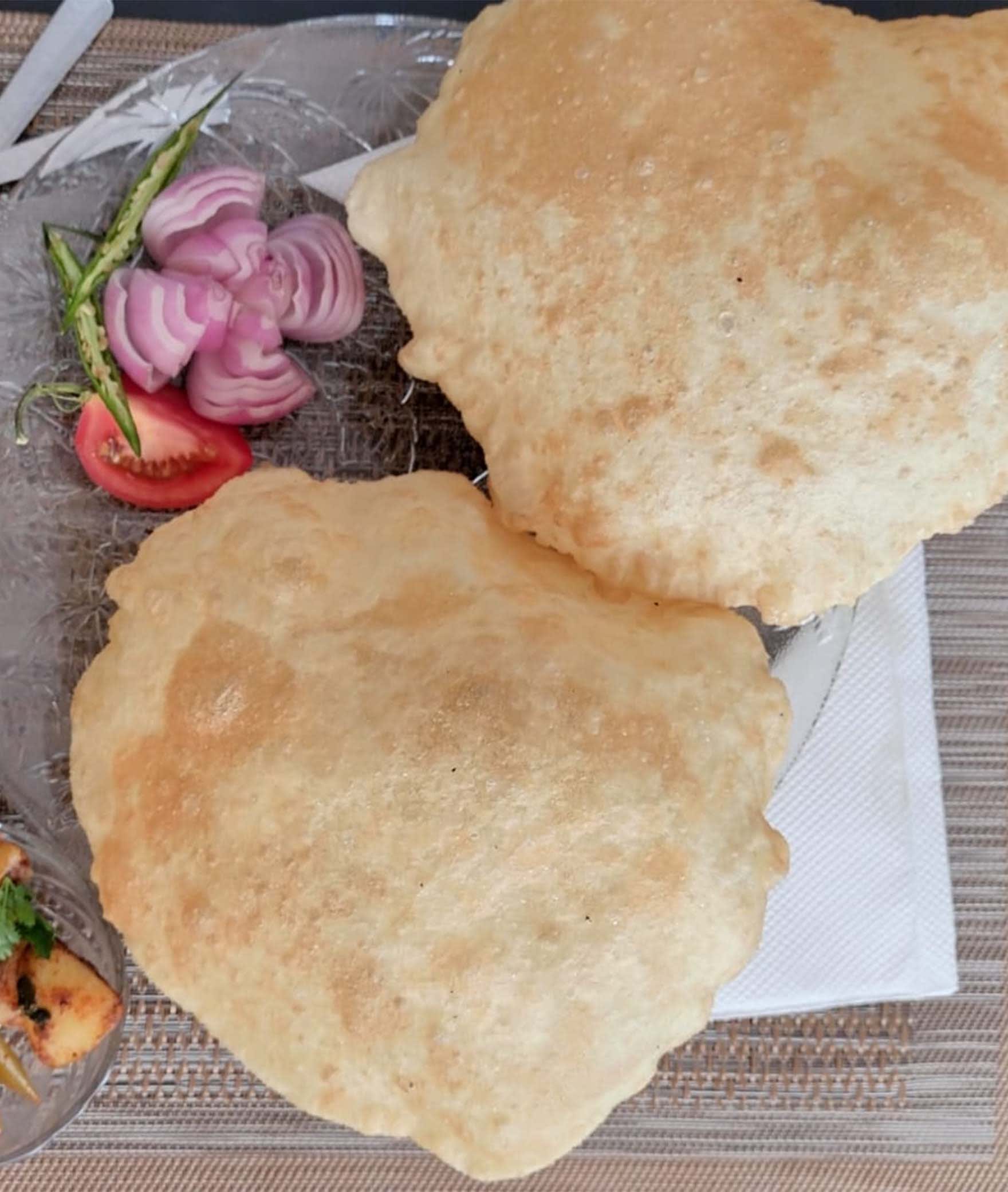 Temptingg.Bhatura Cafe - Logo