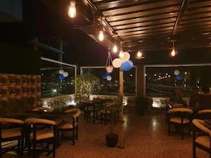 Ten 11 Restaurant & Bar - Cover photo