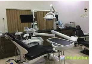 Thakker Dental Clinic - Logo