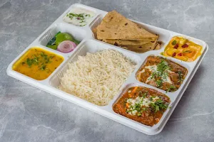 Thalis On Budget - Cover photo