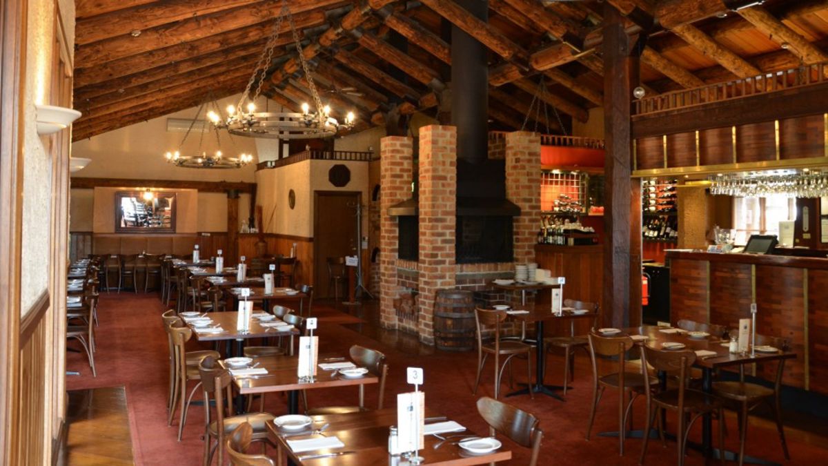The Bear House Restaurant - Logo