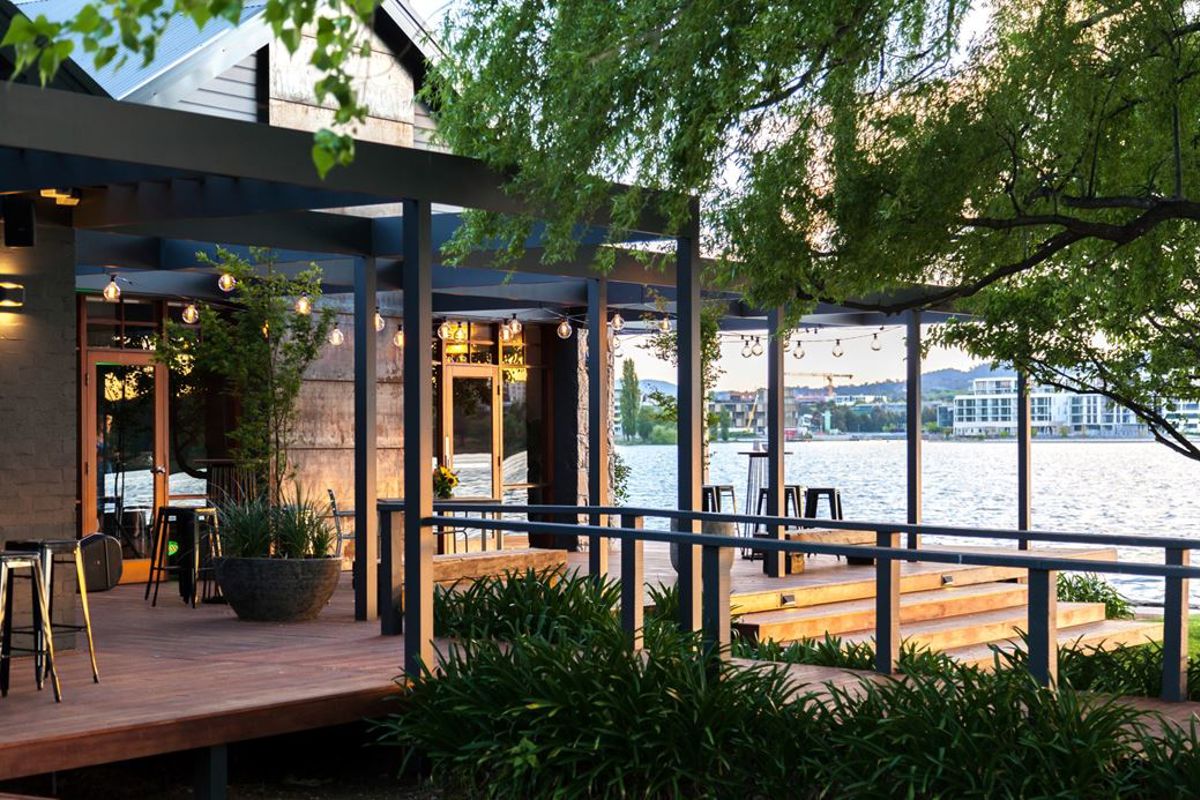 The Boat House - Logo