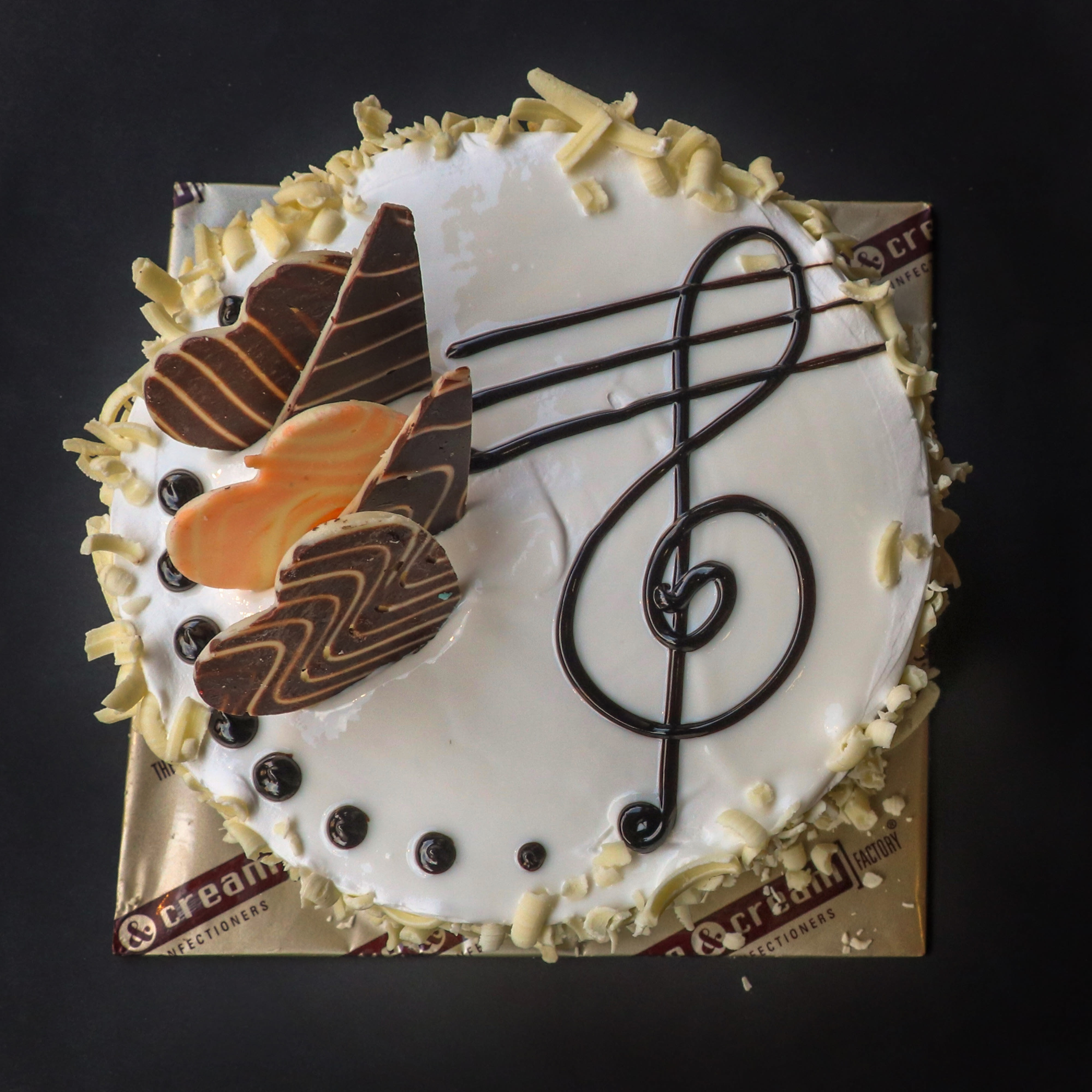 The Cake & Cream Factory - Logo