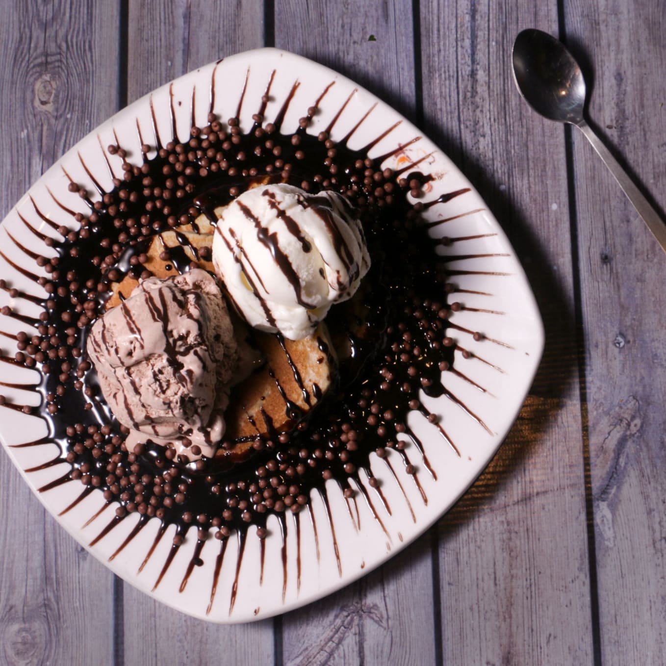 The Chocolate Heaven - Logo