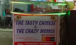 The Crunchy Momos - Logo