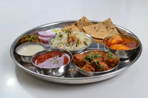 The Daily Meal - Logo