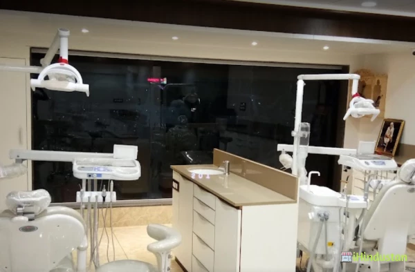 The Dental Lounge - Logo