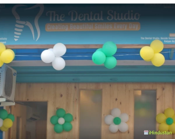 THE DENTAL STUDIO - Logo