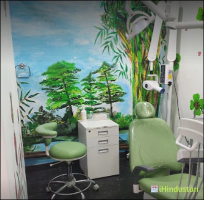 The Dentist Stop- V.R POLYCLINIC - Logo