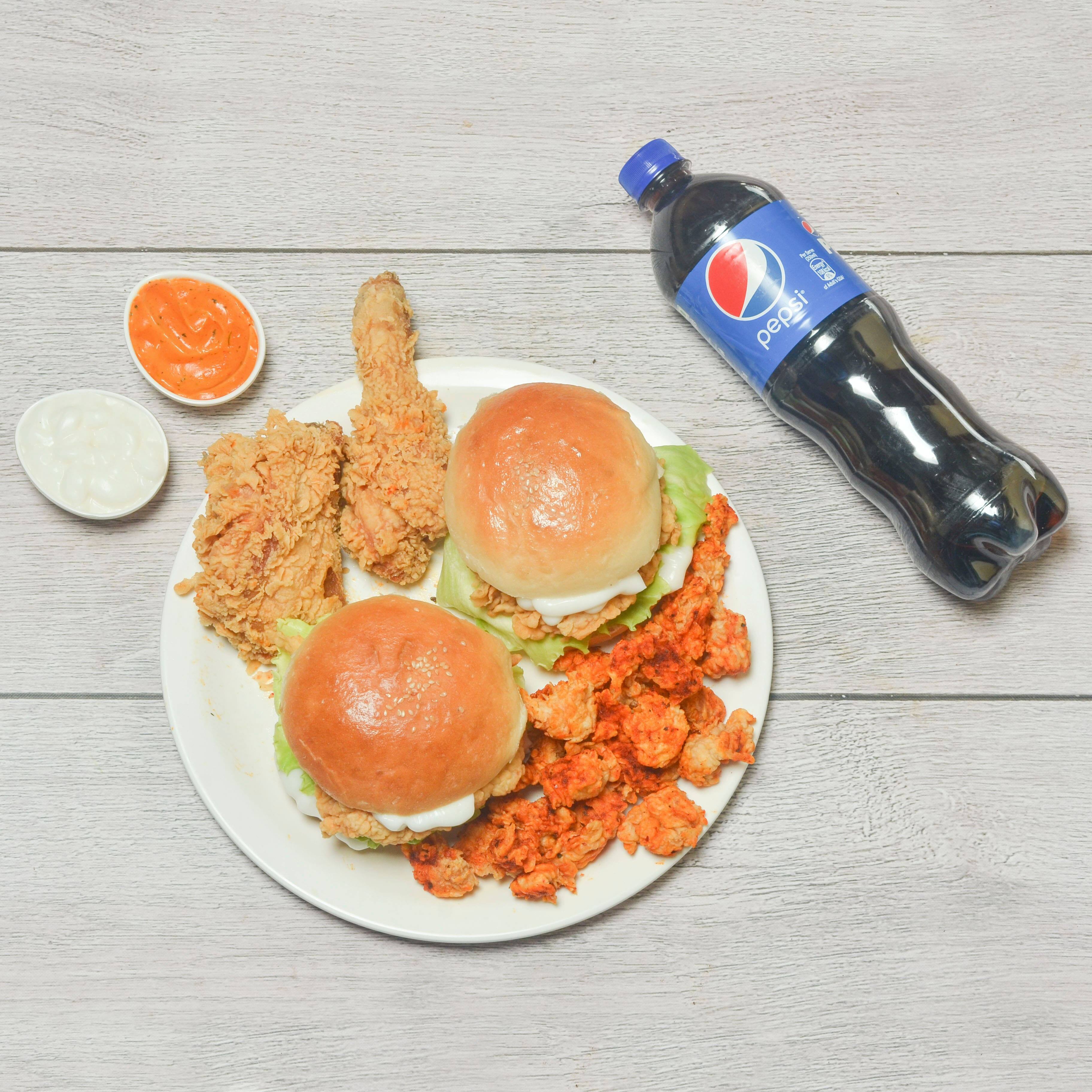THE FRIED CHICKEN & MORE - Logo