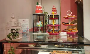 The Home Cake Shop - Logo