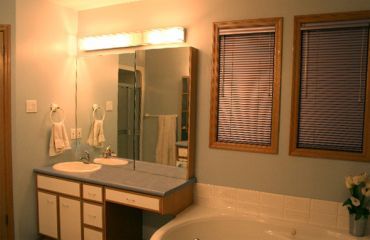 The Lady Painter - Cover photo