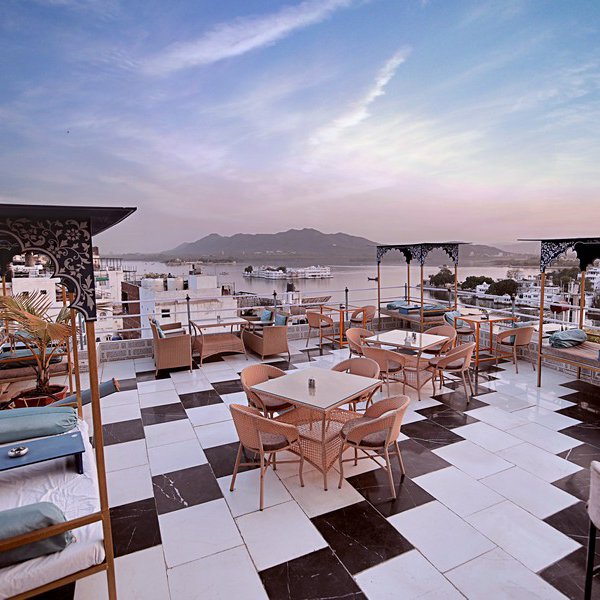 The Lake View Hotel - Cover photo
