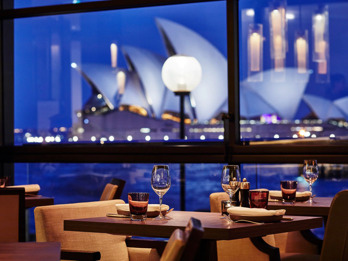 The Living Room @ Park Hyatt Sydney - Logo