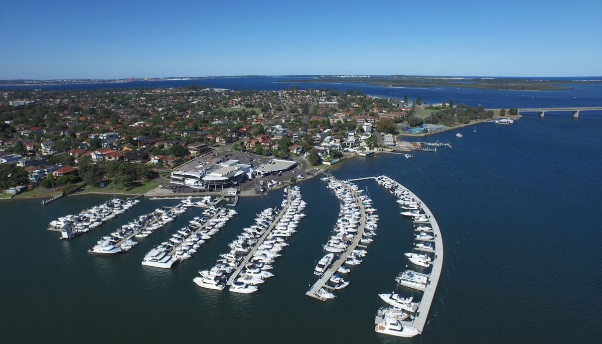 The Marina's Edge at St George Motor Boat Club - Logo