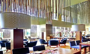 The Market - The Ritz-Carlton - Logo