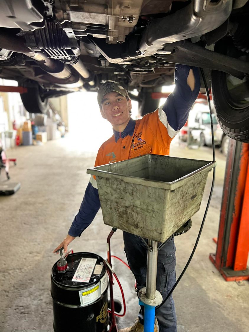 The Mechanic Mackay - Logo