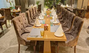 The Met Restaurant - Cover photo