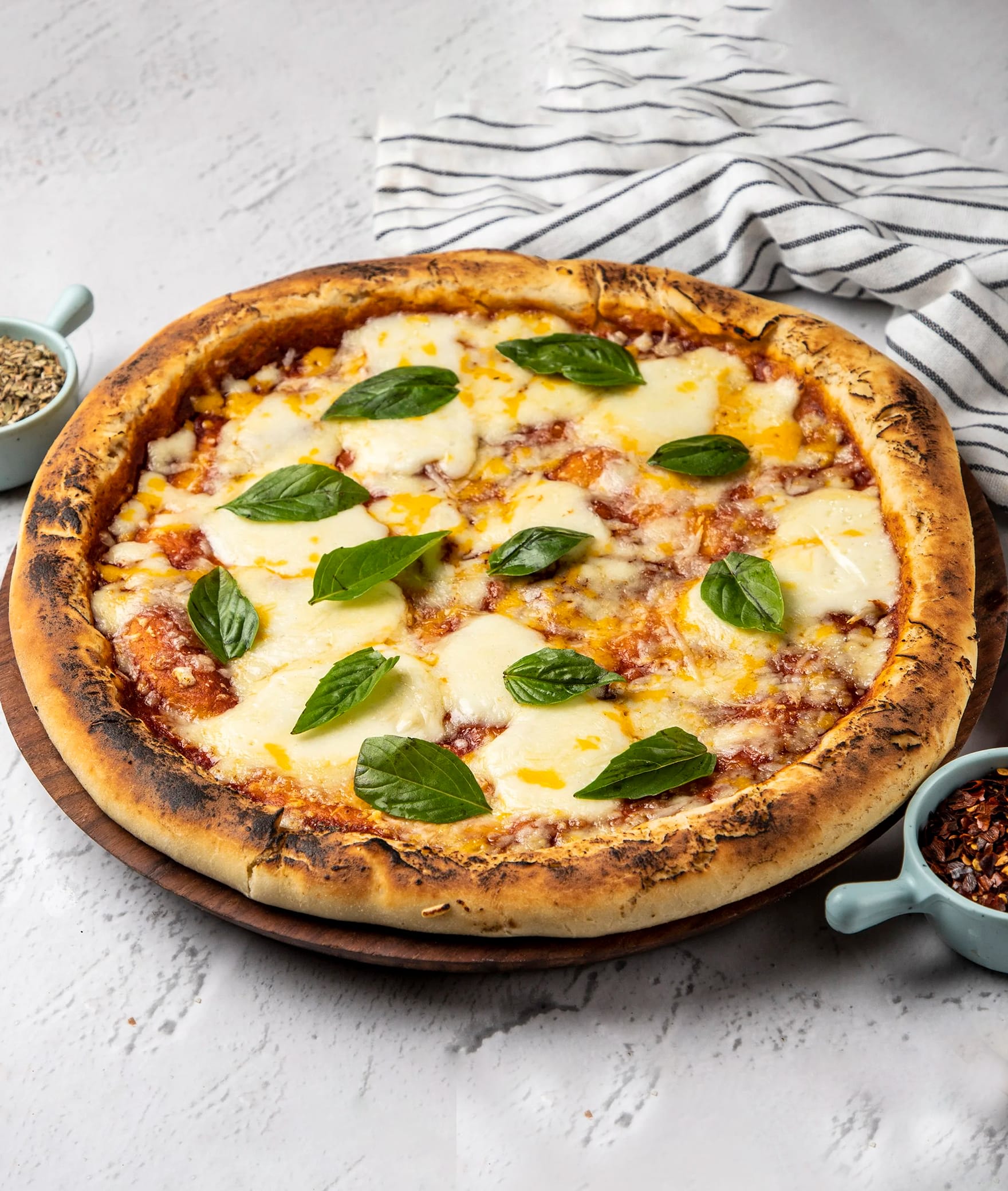 The Neapolitan Oven - Pizza's And More - Logo