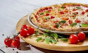 The Pizza Cutter - Logo