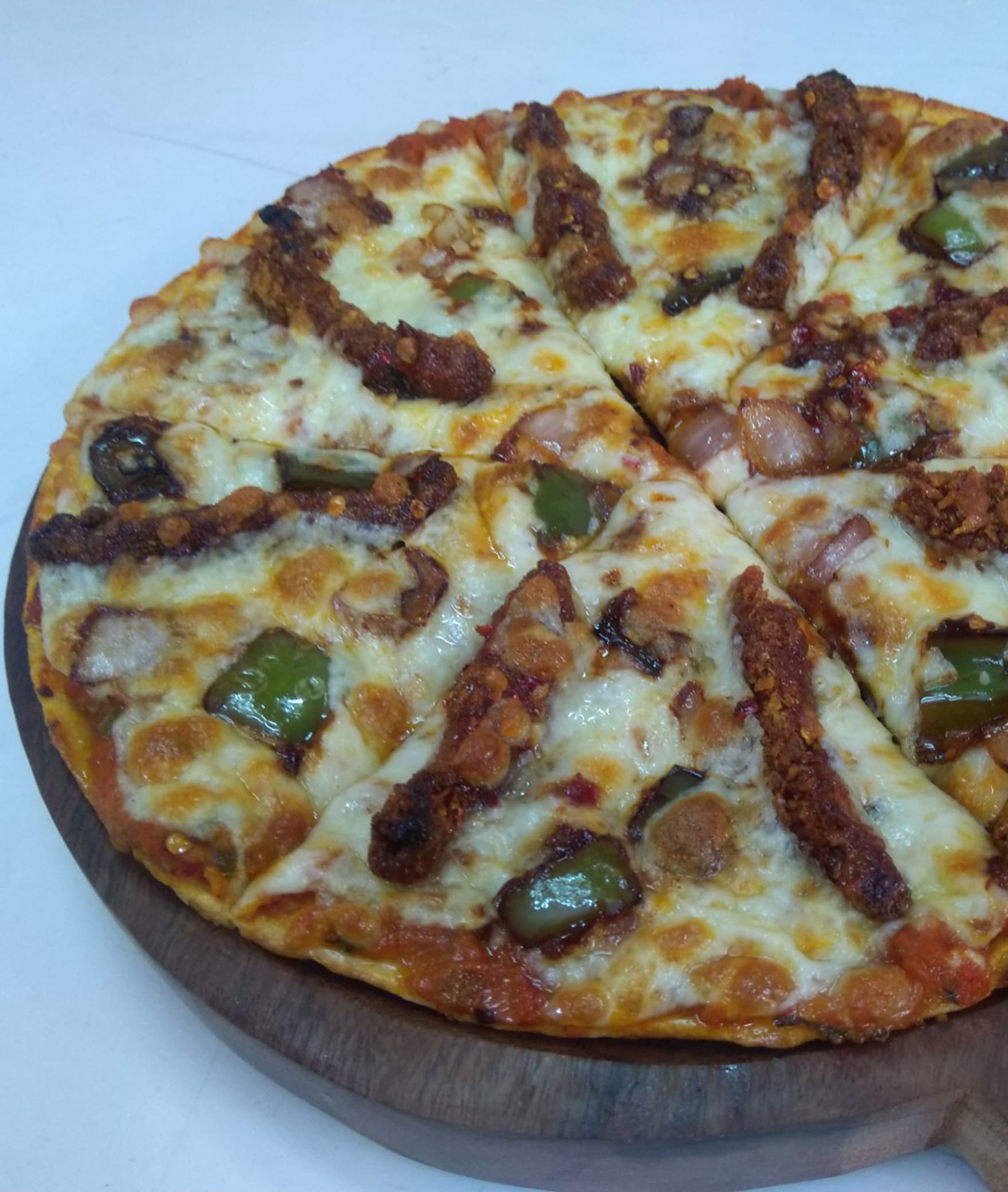THE PIZZA QUEEN - Logo