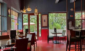 The Red Bistro - Logo
