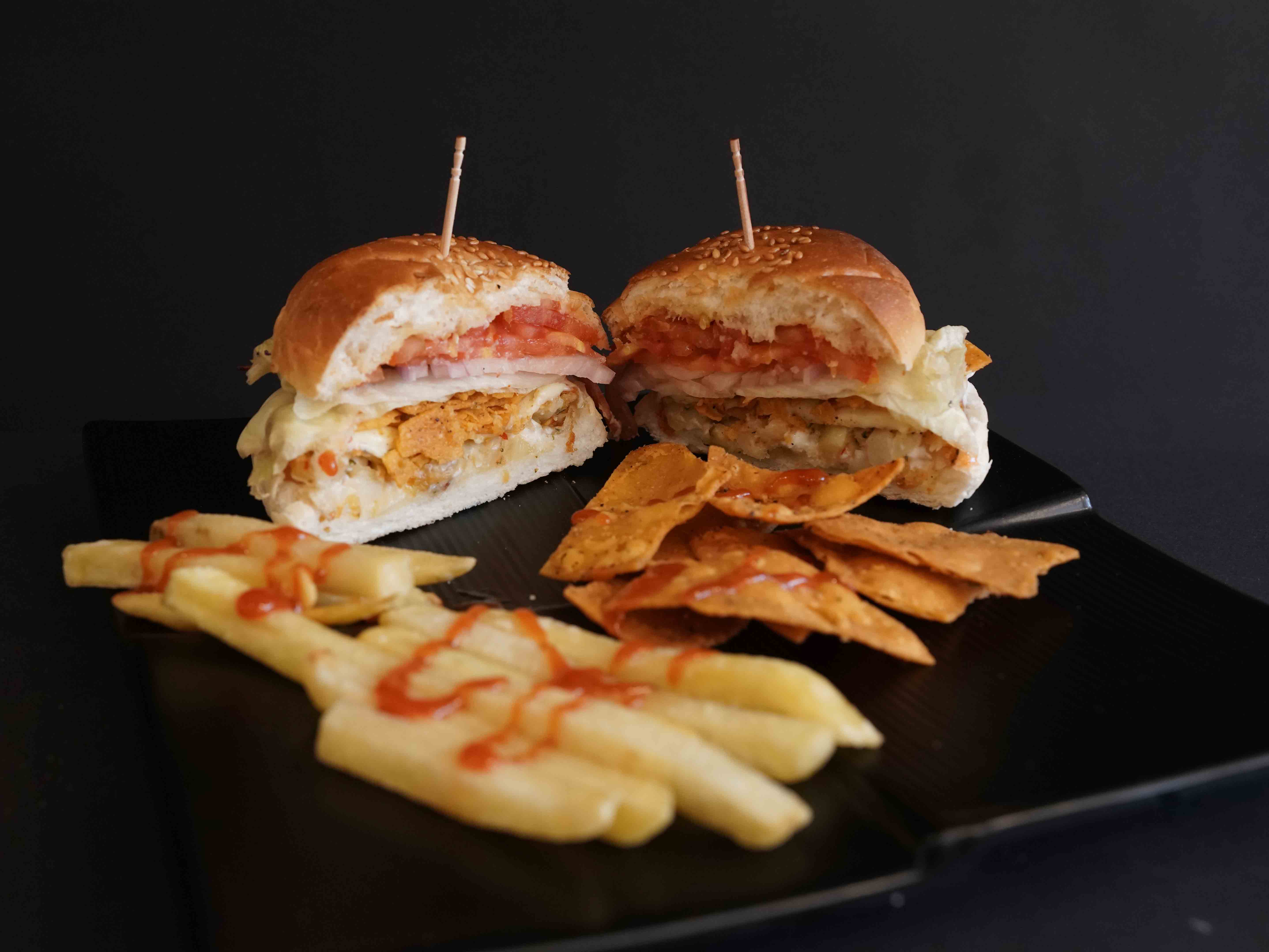 The Rooster- Hot & Crispy - Logo