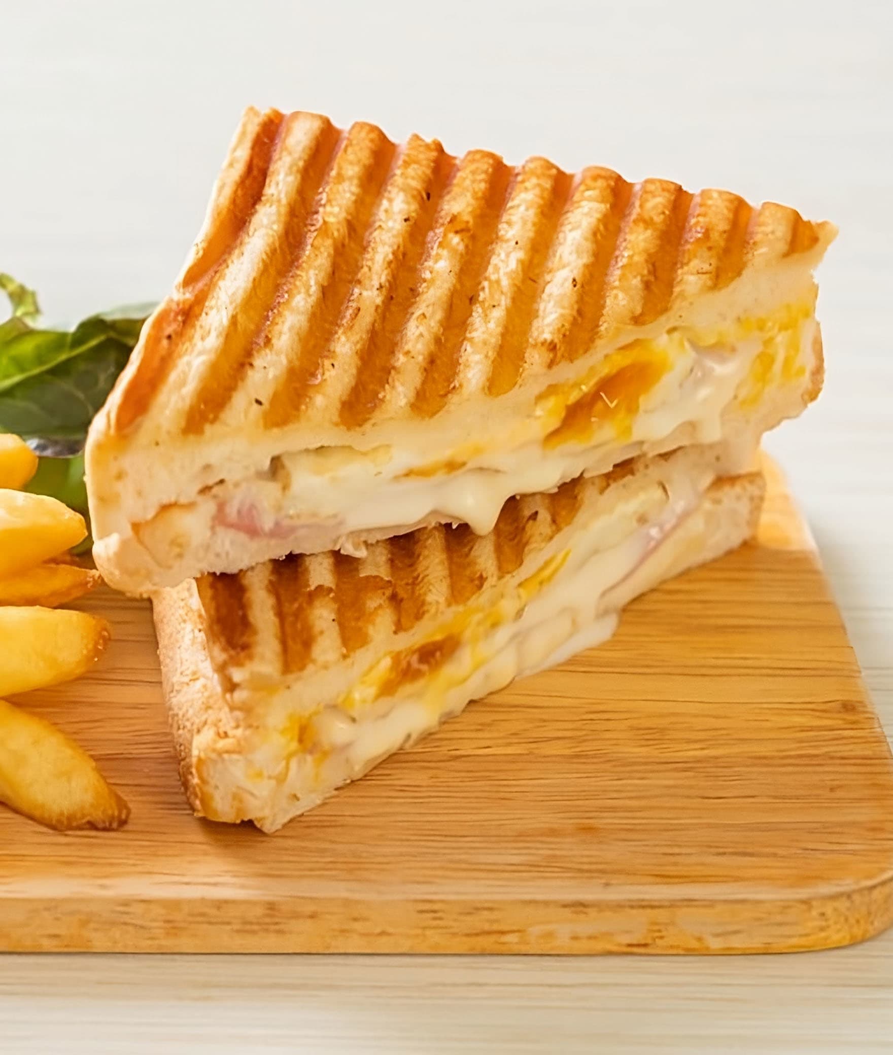 The Sandwich World (Original) - Arasaradi - Logo