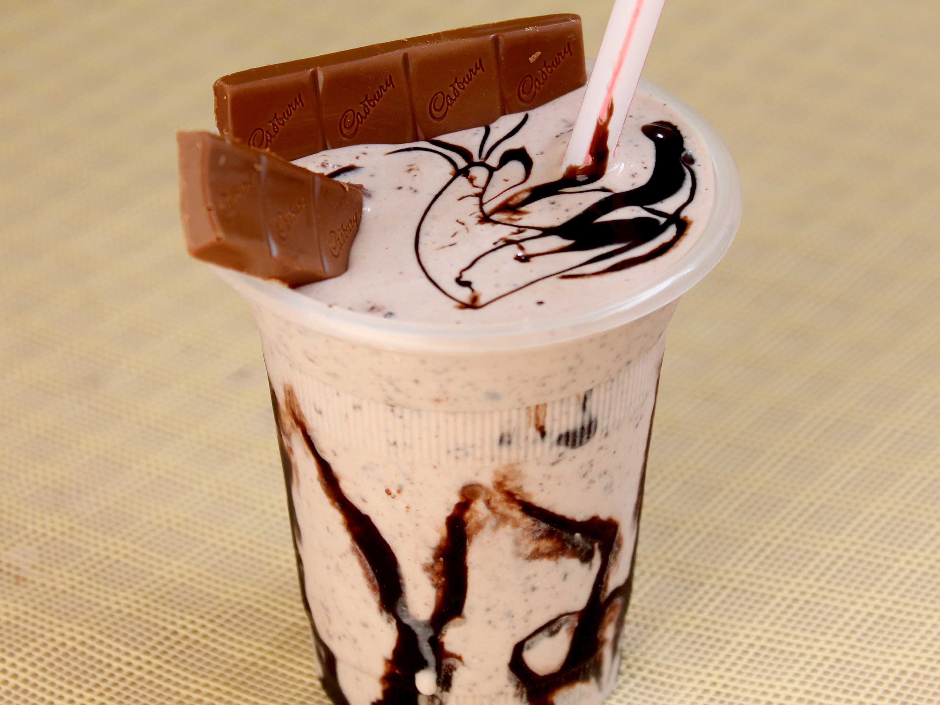 The Shake Maker - Logo